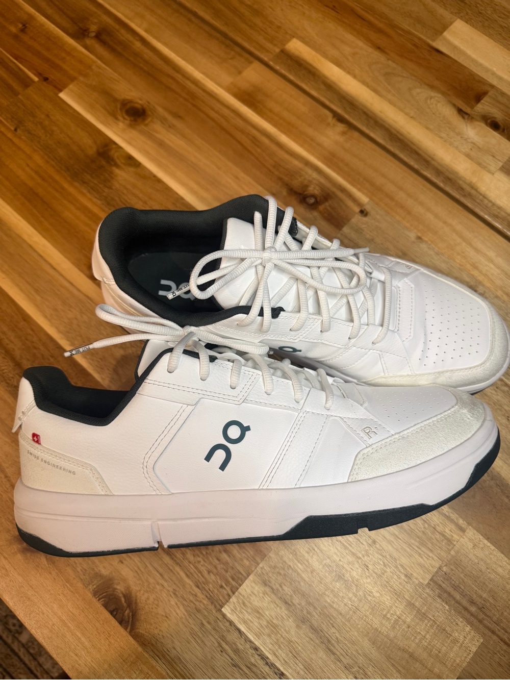 On Cloud “The Roger” Men's Low-Top Sneakers in White and Black